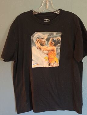 Kobe Goodfellow & Co Black Graphic Short Sleeve Tee with Multicolor Print